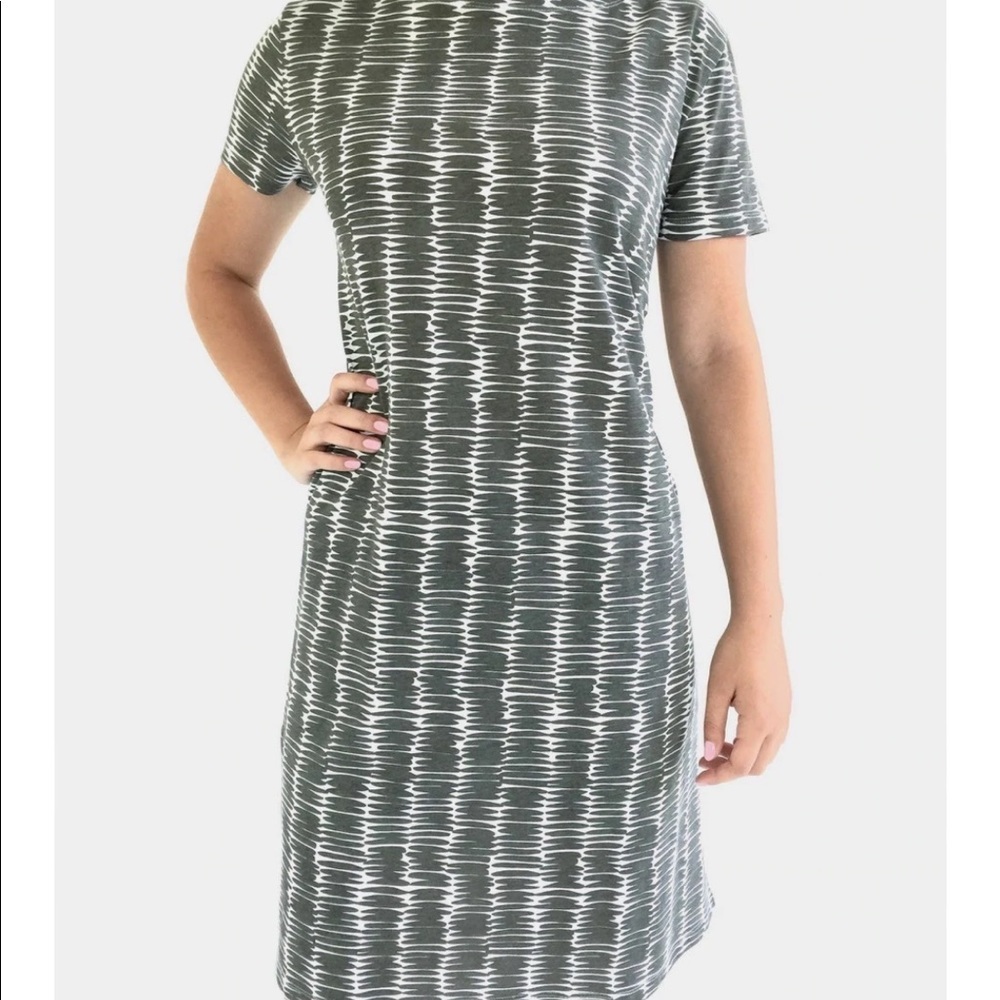 NWT See Design Short Sleeve Dress in Small
